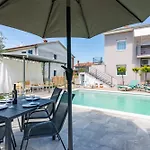 Daire Superior With Private Pool Pula