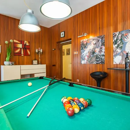 Superior Apartment With Private Pool * Pula