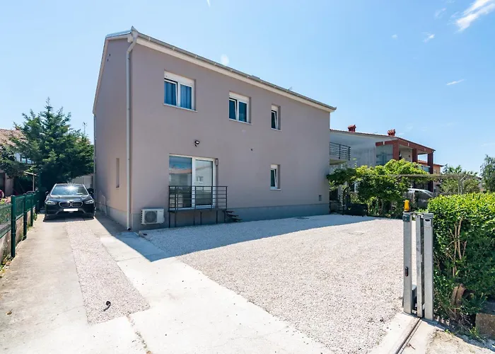 Superior Apartment With Private Pool Apartment *