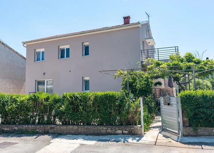 Superior Apartment With Private Pool Apartment Pula