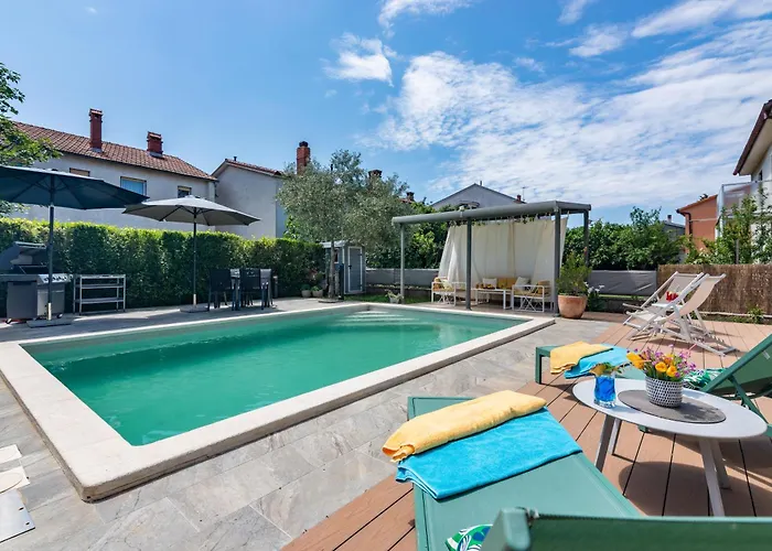 Superior Apartment With Private Pool Apartment Pula