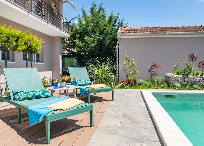 Apartment Superior Apartment With Private Pool *