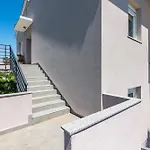 Superior With Private Pool Apartment *