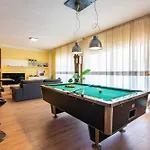 Superior With Private Pool Apartment