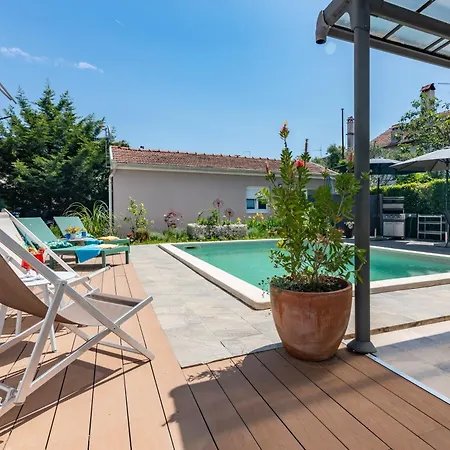 Apartment Superior House With Pool Pula