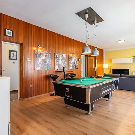 Superior With Private Pool Apartmán