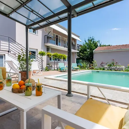 Apartmán Superior With Private Pool Pula